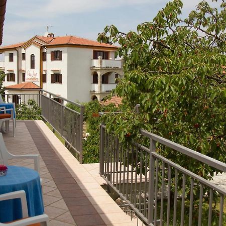 Apartment La Roza Funtana Exterior photo